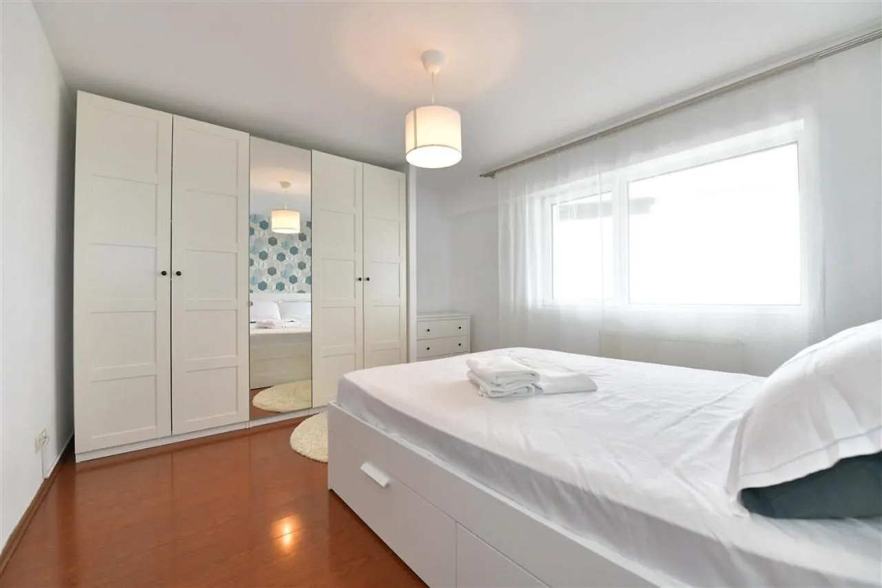 Apartament Lux 1 Mai Pod Bukarest 0*,