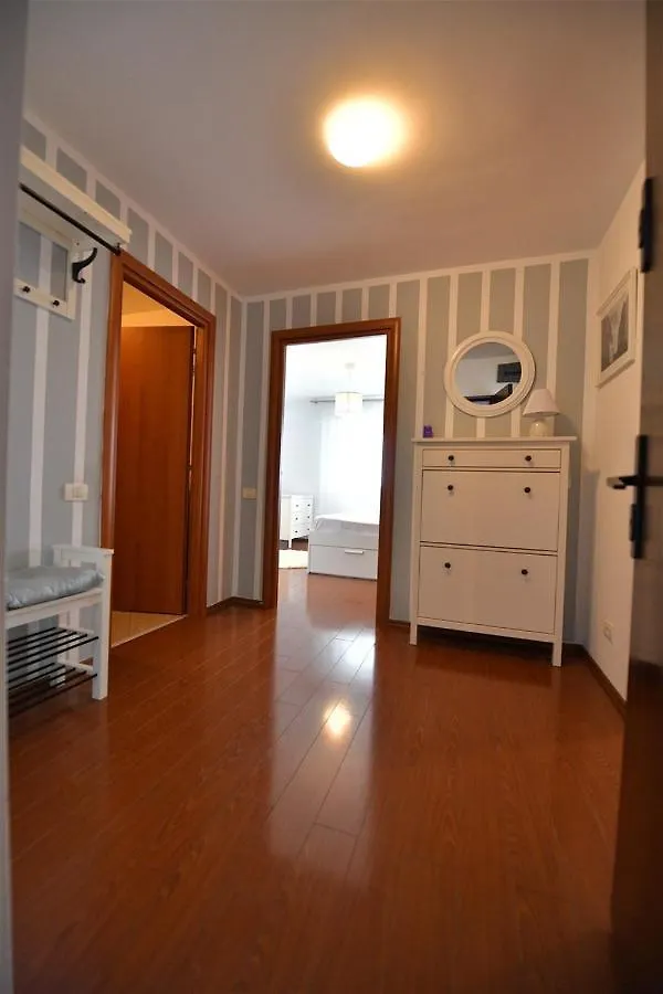 Apartament Lux 1 Mai Pod Bukarest Apartman
